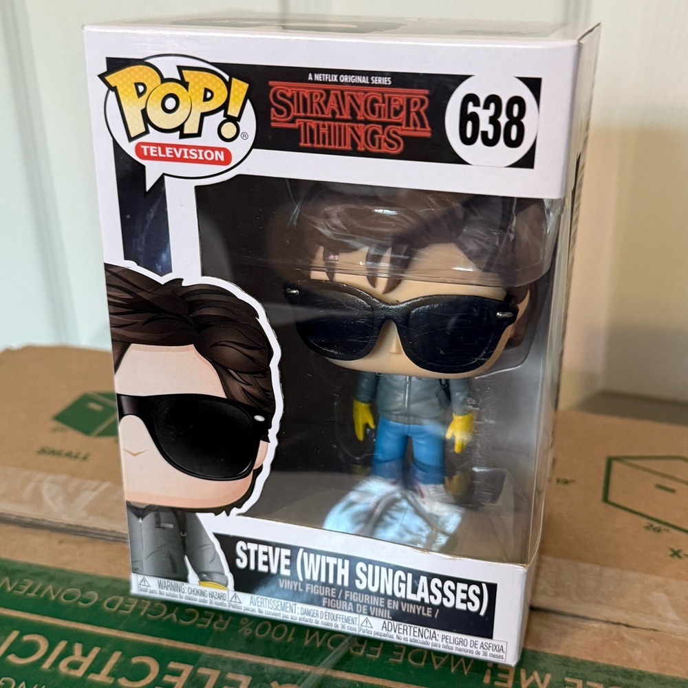 Funko Pop Stranger Things- Steve with Sunglasses